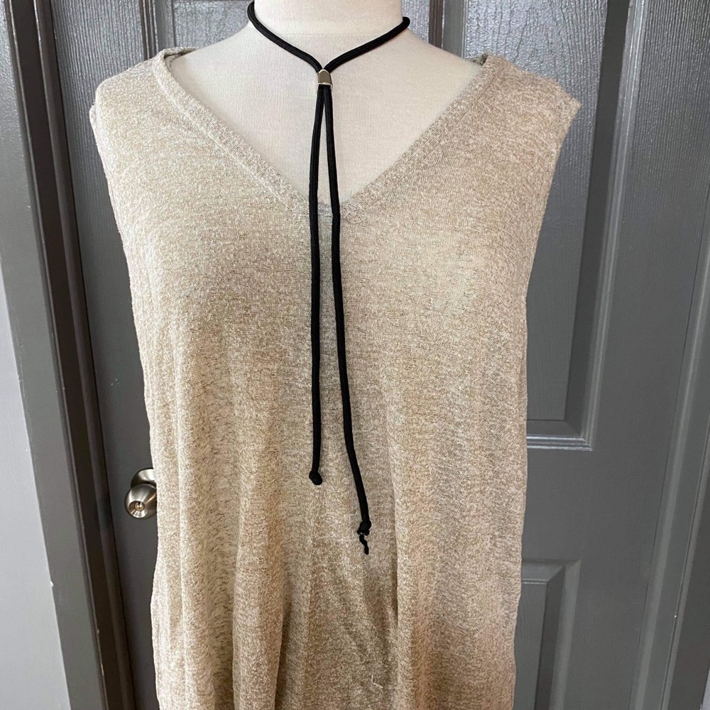 BEIGE PLUS SIZE TANK TOP WITH CHOKER